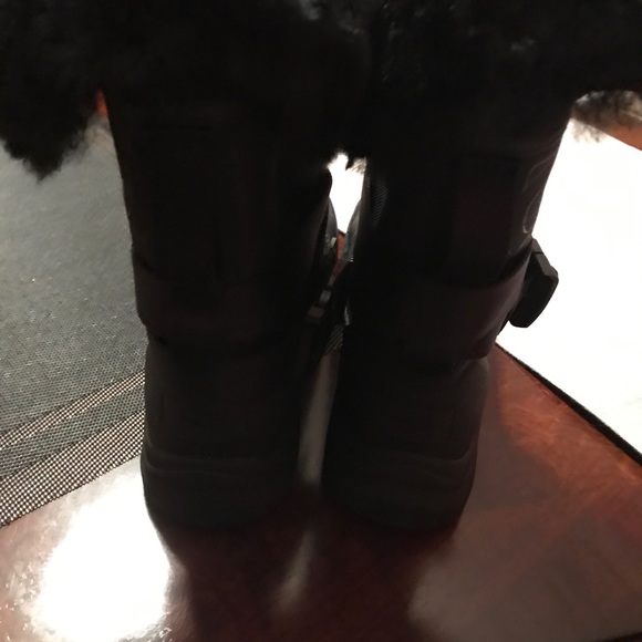 Ugg Tahoe Boots 8.5 NWT - Picture 2 of 4